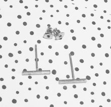 silver t bar stud earrings