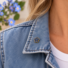 Forget me not pin